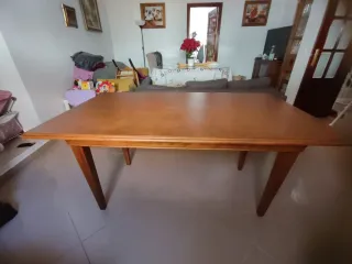 Mesa de comedor de madera + mesa auxiliar