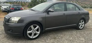 Toyota Avensis 2.2 D4d GARANTÍA