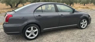 Toyota Avensis 2.2 D4d GARANTÍA