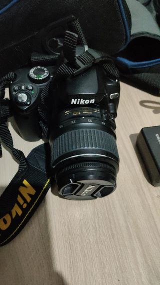 Nikon D60 + Objetivo 18-55