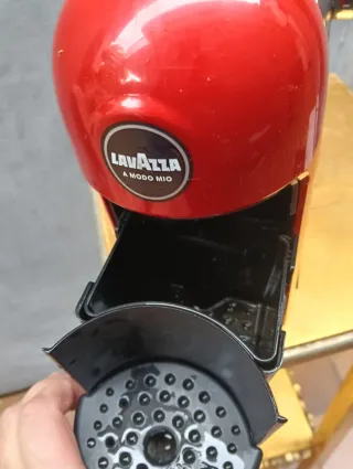 Macchina Caffè Lavazza A Modo Mio Rossa