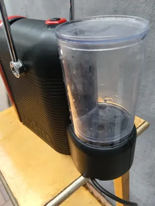 Macchina Caffè Lavazza A Modo Mio Rossa