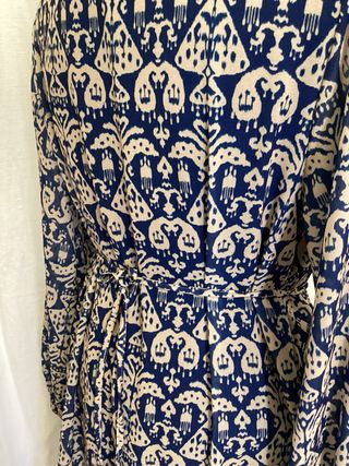 Vestido estampado azul y beige