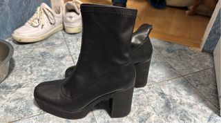 Botas negras Stradivarius