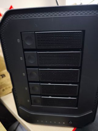 NAS Orico CF56-Pro CyberData Vault