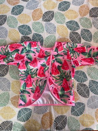 Babero Twistshake manga larga sandía