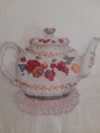 Cuadro punto de cruz tetera