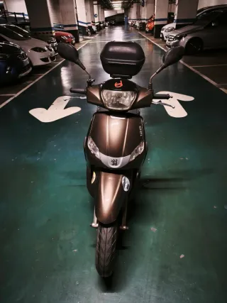 Peugeot Tweet 125cc Marrón