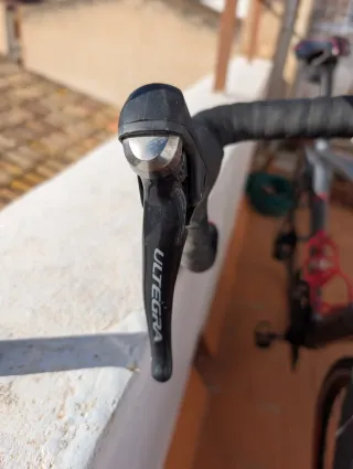 Bicicleta Fuji Gran Fondo Carbono