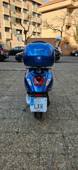 Vespa Primavera 125S Azul