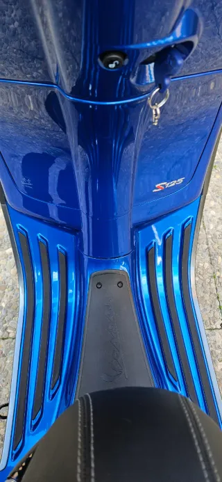 Vespa Primavera 125S Azul