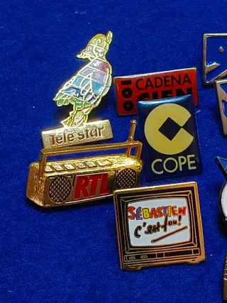 Lote Pins TV, Radio y prensa