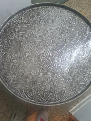 Mesa de centro decorativa metal dorada