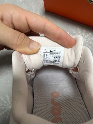 Nike Vomero 18 Talla 44 Nuevo