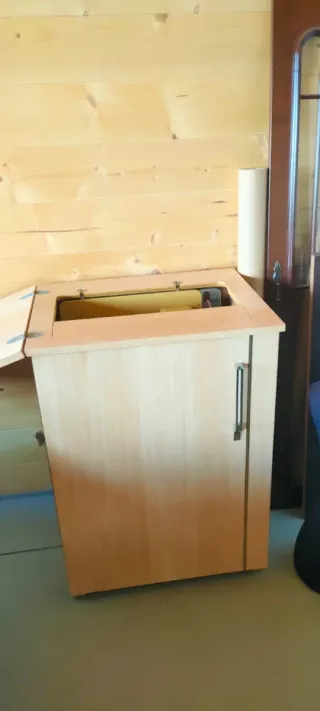 Maquina coser con mueble wertheim