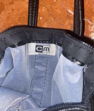 Bolso Negro con Raya Verde