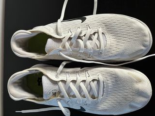 Zapatillas Nike Blancos y Negros