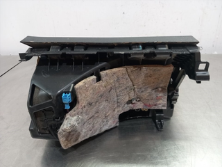 GUANTERA MERCEDES-BENZ CLASE A (BM 176) OM607951