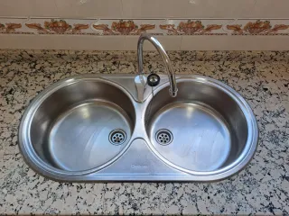 Mueble de cocina madera y Encimera de granito