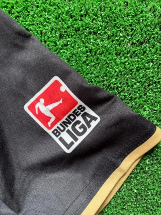 Camiseta Adidas Bayern Múnich Negra Dorada