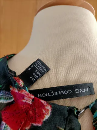 Blusa sin mangas estampada de gasa