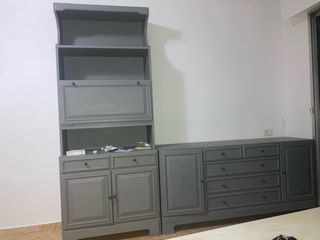 Conjunto Muebles Gris: Aparador y Estantería