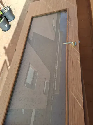 3 Puertas de habitación, 1 puerta con  cristal