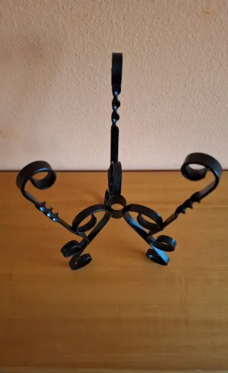 Portavaso in metallo nero artigianale