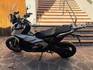 Moto Honda X-ADV 2023 Blanca