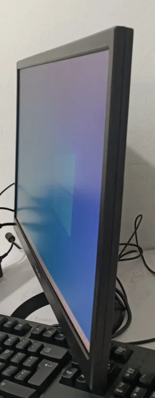 Lenovo Intel Core i5 + Pantalla 22