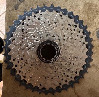 Cassette Shimano SLX 11-40 M7000. Como nuevo