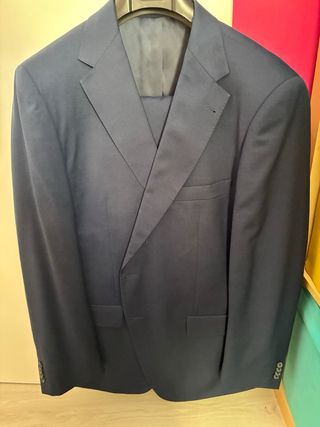 Traje de hombre azul