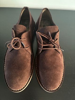 Zapatos de ante marrones