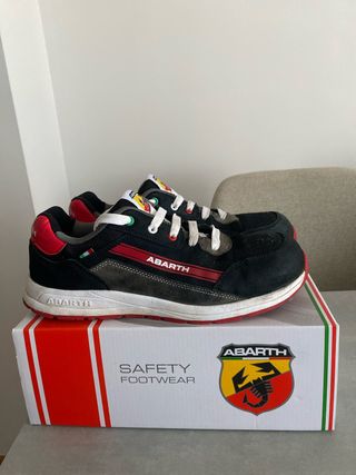 Zapatillas Seguridad Abarth Negras y Rojas