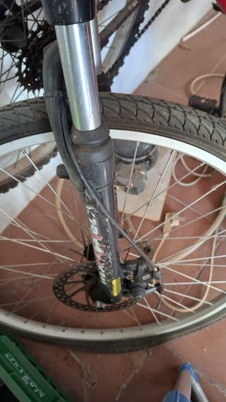 2 Bicicletas Montaña GT y Nevada.Cada una 40 euros