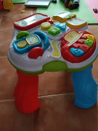 Mesa Educativa Clementoni Multijuegos