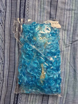 Parrucca riccia blu per feste