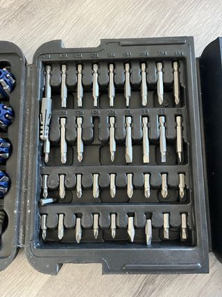 Maletín de brocas y accesorios