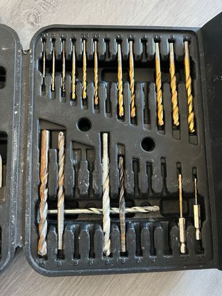 Maletín de brocas y accesorios