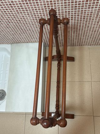 Toallero de madera triple elegante