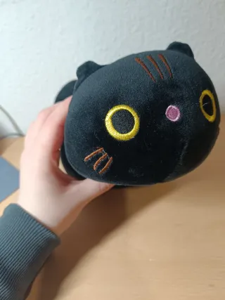 Peluche gato negro