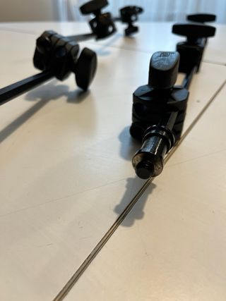 Bracci regolabili per luci fotografia