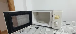 Microondas Bluesky blanco