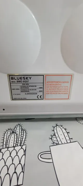 Microondas Bluesky blanco