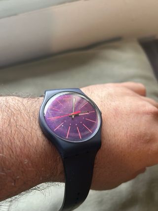 Reloj Swatch degradado azul y morado