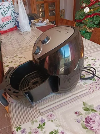 Freidora de aire Salter 2.8L 1000W casi nueva