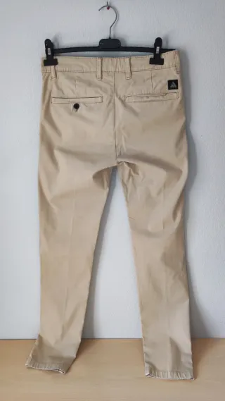 Pantalón chino beige Talla S