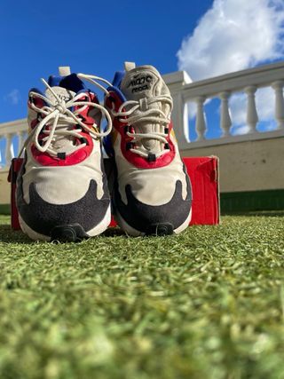 Nike Air Max 270 React Rojas