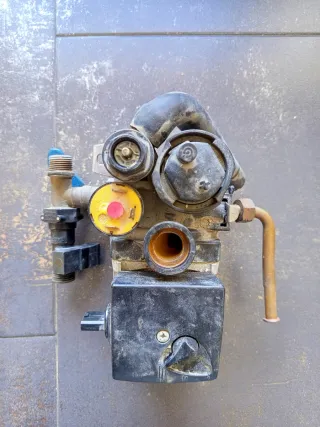 Bomba circuladora Grundfos UPS 15-50