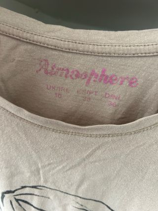 Camiseta Atmosphere niña dibujo chica flores